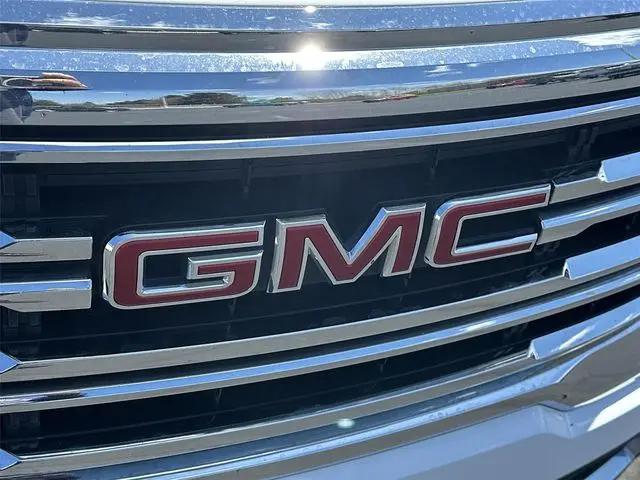 2023 GMC Acadia FWD SLE