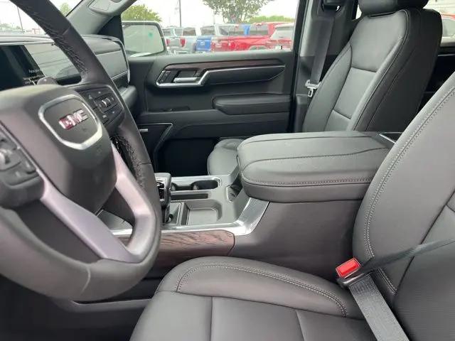 2026 GMC Sierra 1500 Crew Cab, Short Bed, SLT, 4WD