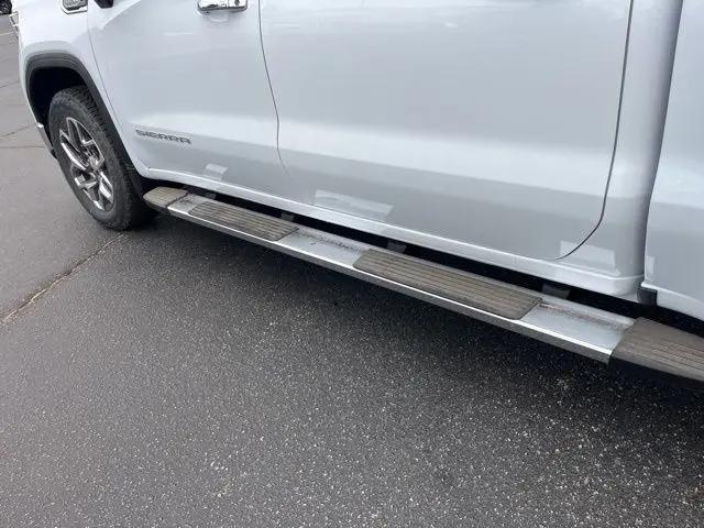2026 GMC Sierra 1500 Crew Cab, Short Bed, SLT, 4WD