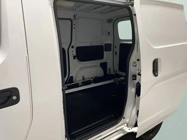 2021 Nissan NV200 Compact Cargo SV Xtronic CVT