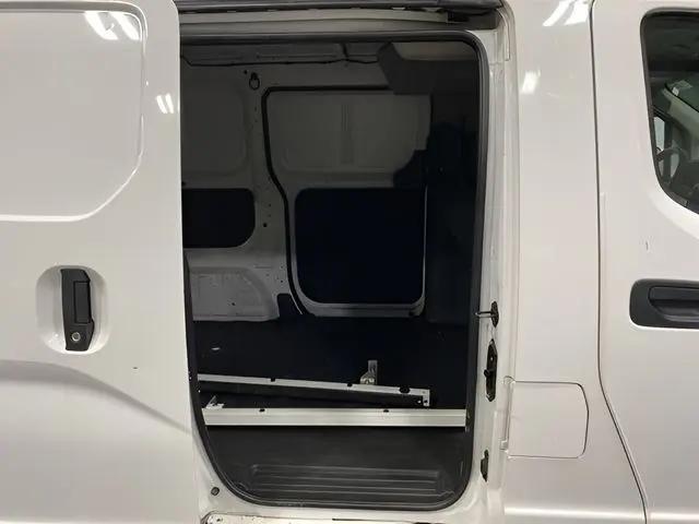 2021 Nissan NV200 Compact Cargo SV Xtronic CVT