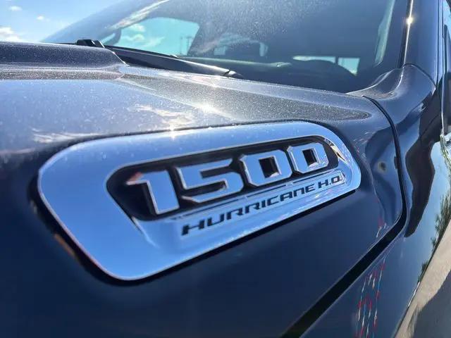 2026 Ram 1500 Tungsten Crew Cab 4x4 5'7" Box