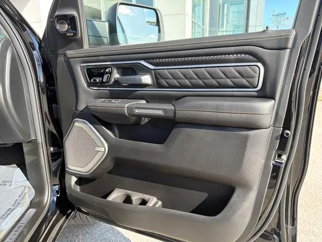2026 Ram 1500 Tungsten Crew Cab 4x4 5'7" Box
