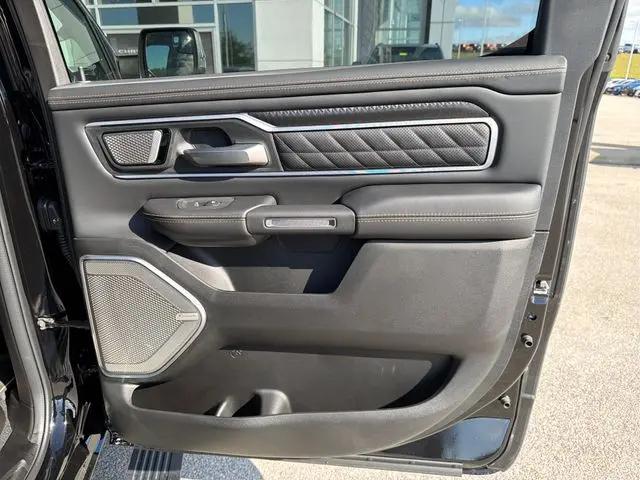2026 Ram 1500 Tungsten Crew Cab 4x4 5'7" Box