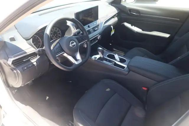 2026 Nissan Altima SV FWD