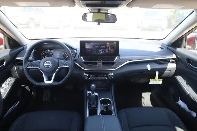 2026 Nissan Altima SV FWD