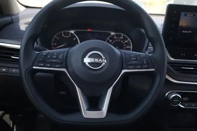 2026 Nissan Altima SV FWD