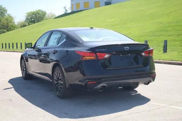 2026 Nissan Altima SV FWD