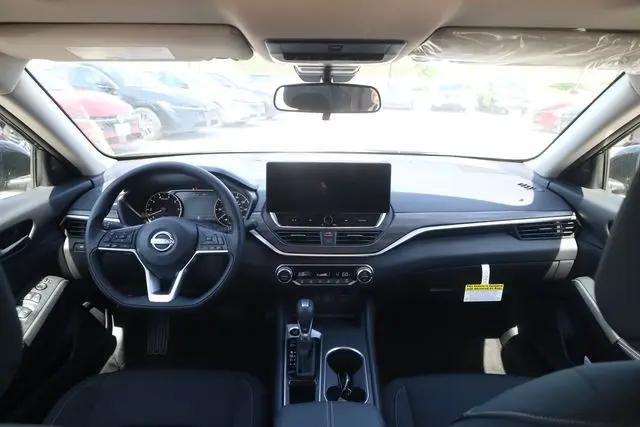 2026 Nissan Altima SV FWD
