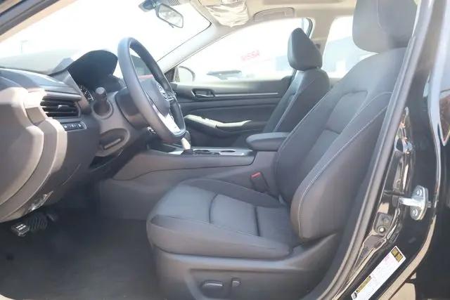 2026 Nissan Altima SV FWD