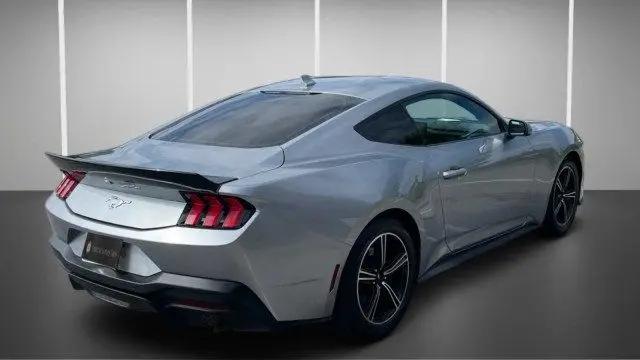 2024 Ford Mustang EcoBoost Fastback