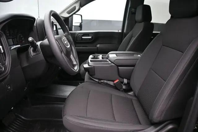 2026 GMC Sierra 2500HD Double Cab, Standard Bed, Pro, RWD