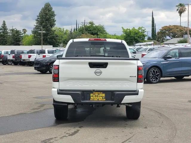 2026 Nissan Frontier Crew Cab SV 4x4