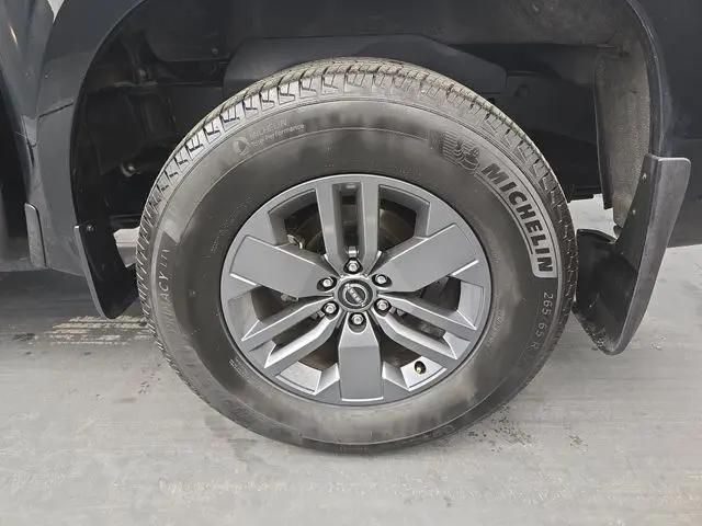 2025 Nissan Frontier Crew Cab SV 4x2