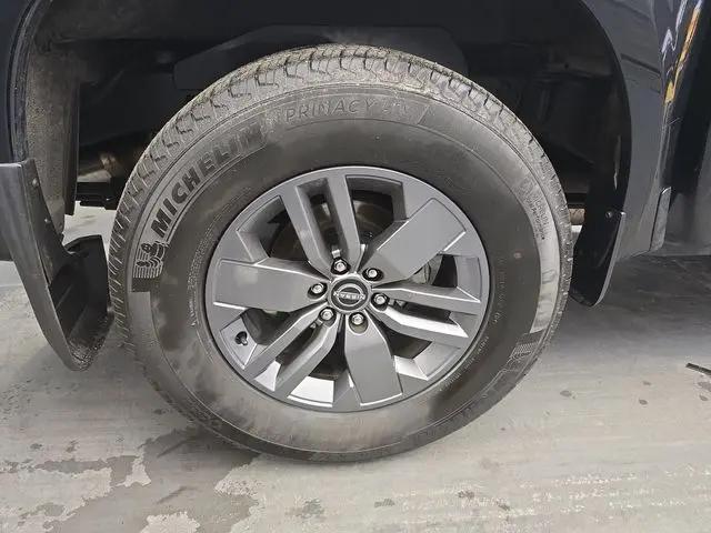 2025 Nissan Frontier Crew Cab SV 4x2