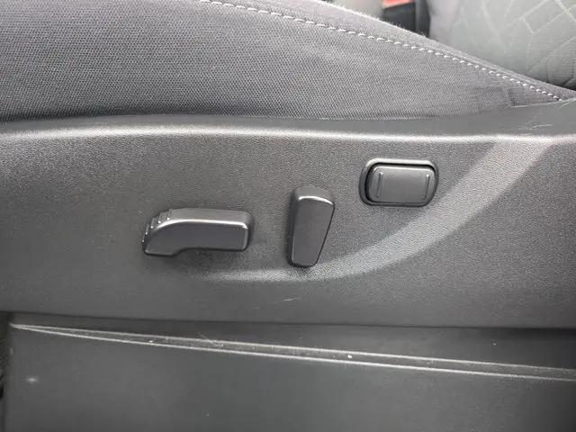 2025 Nissan Frontier Crew Cab SV 4x2