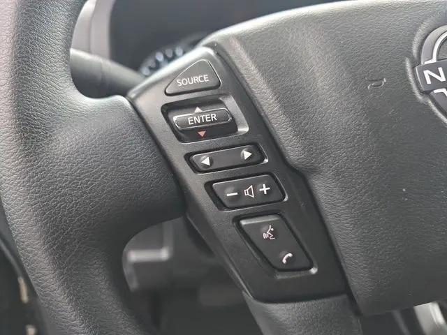2025 Nissan Frontier Crew Cab SV 4x2