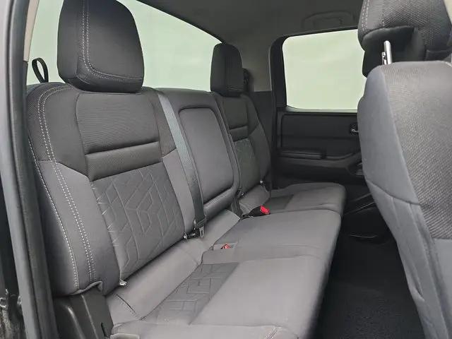 2025 Nissan Frontier Crew Cab SV 4x2