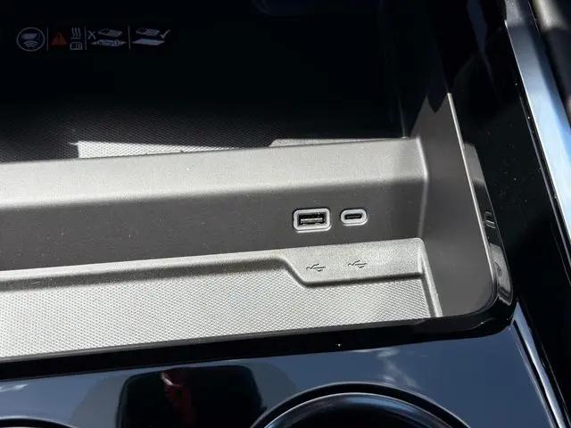 2026 Chevrolet Suburban High Country, 4WD