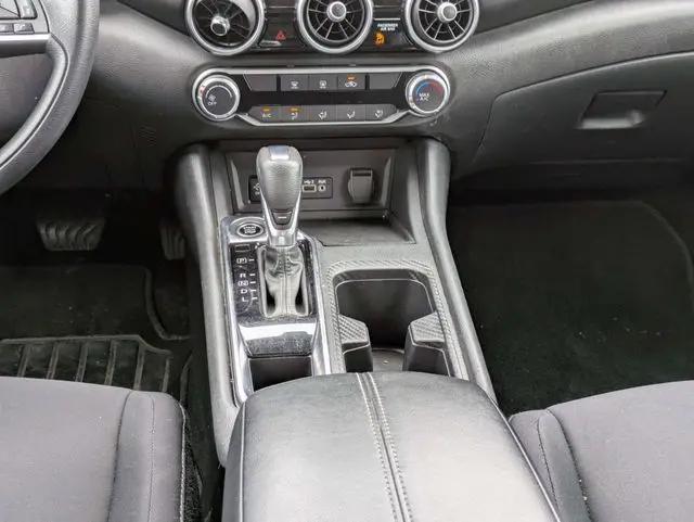 2024 Nissan Sentra SV Xtronic CVT