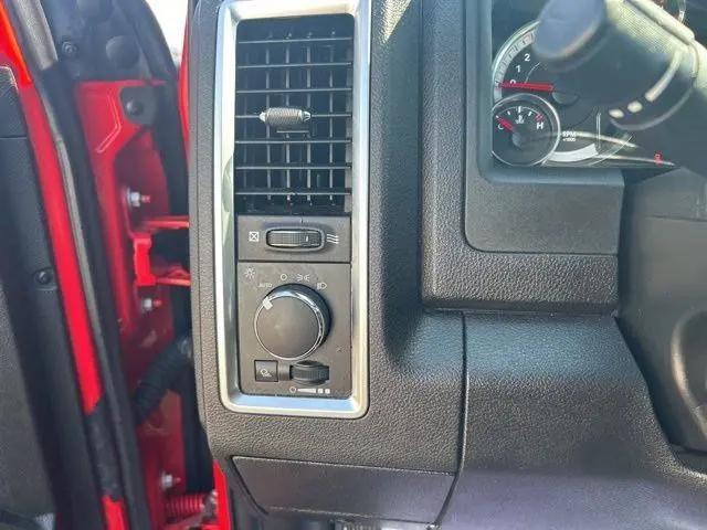 2022 Ram 1500 Classic Warlock Crew Cab 4x4 5'7" Box