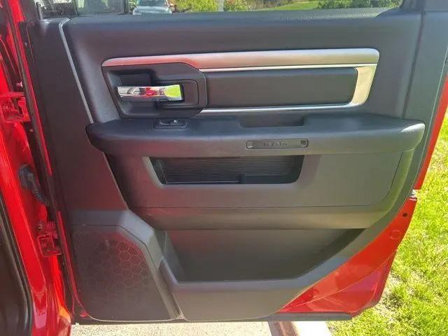 2022 Ram 1500 Classic Warlock Crew Cab 4x4 5'7" Box