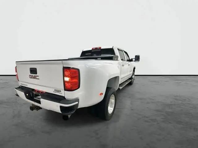 2015 GMC Sierra 3500HD Denali