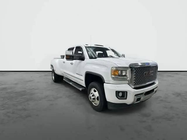 2015 GMC Sierra 3500HD Denali