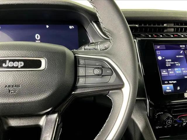 2023 Jeep Grand Cherokee Laredo 4x4