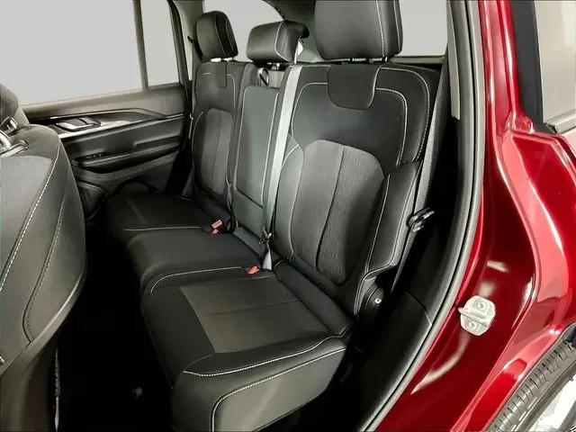 2023 Jeep Grand Cherokee Laredo 4x4