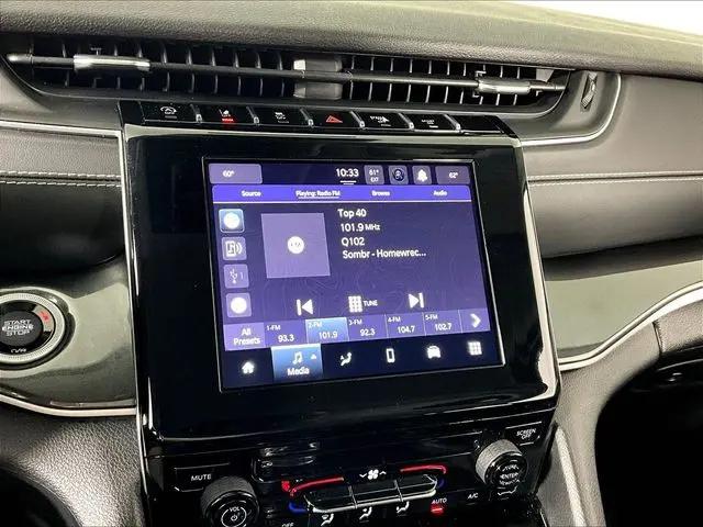 2023 Jeep Grand Cherokee Laredo 4x4
