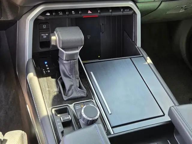 2025 Toyota Tundra Platinum