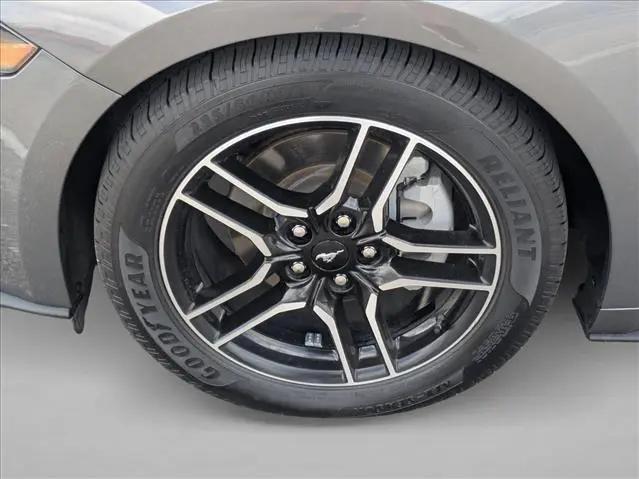 2021 Ford Mustang EcoBoost Fastback