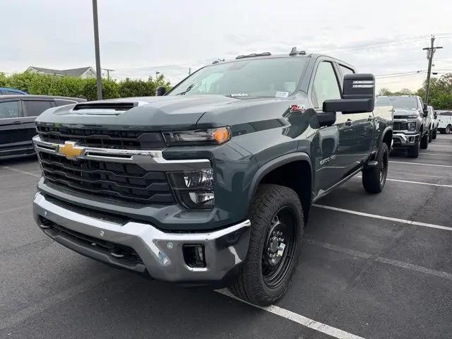 2026 Chevrolet Silverado 2500HD Crew Cab, Standard Bed, LT, 4WD