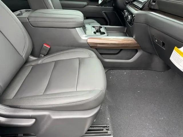 2026 Chevrolet Silverado 2500HD Crew Cab, Standard Bed, LT, 4WD