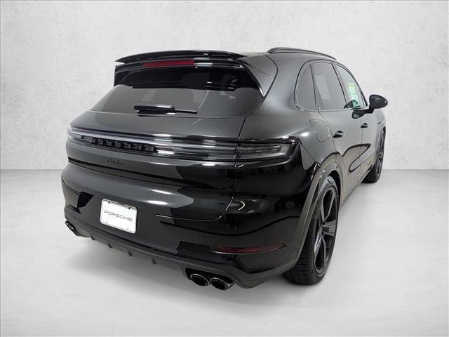 2026 Porsche Cayenne E-Hybrid Turbo
