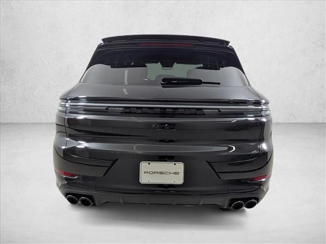 2026 Porsche Cayenne E-Hybrid Turbo