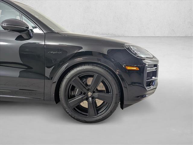 2026 Porsche Cayenne E-Hybrid Turbo