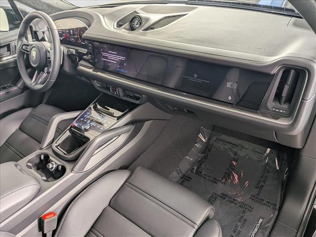 2026 Porsche Cayenne E-Hybrid Turbo