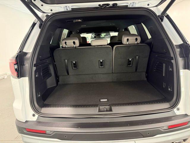 2026 GMC Acadia Elevation FWD