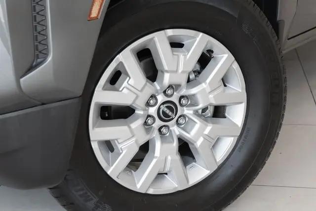2024 Nissan Frontier King Cab SV 4x2