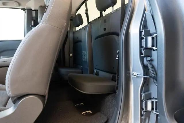 2024 Nissan Frontier King Cab SV 4x2