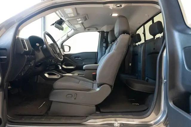 2024 Nissan Frontier King Cab SV 4x2