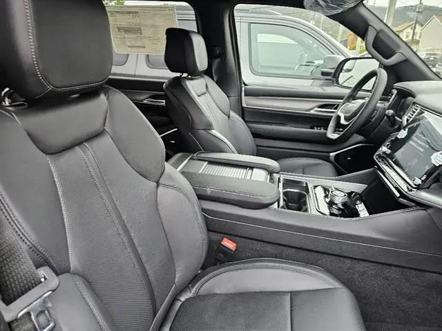 2026 Jeep Grand Wagoneer Limited Altitude 4x4