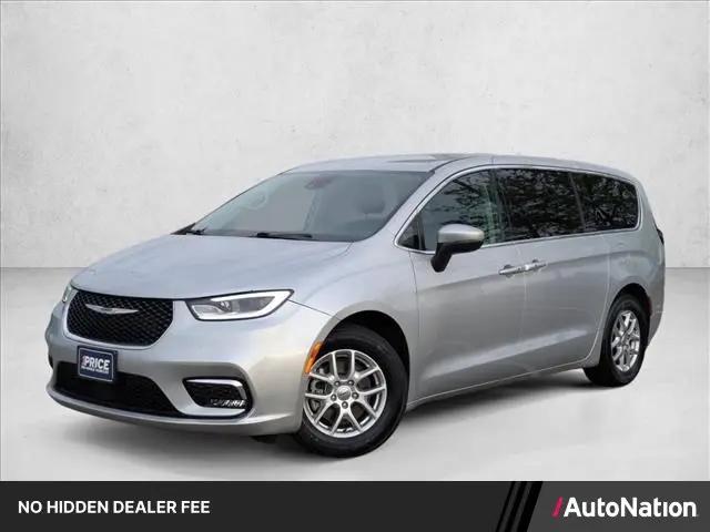 2023 Chrysler Pacifica Touring L for sale in North Canton, OH