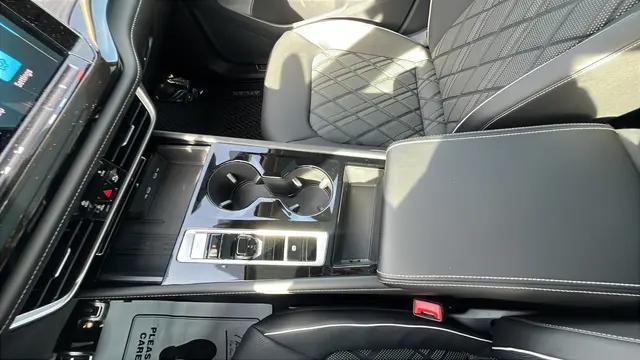 2026 Volkswagen Atlas SEL Premium R-Line
