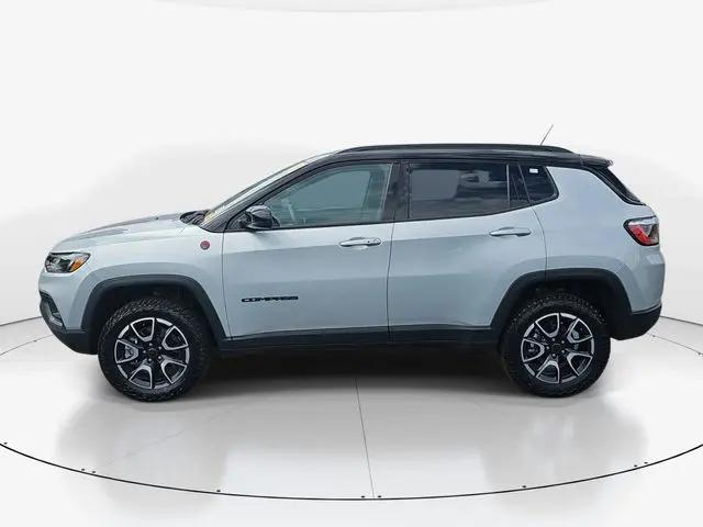 2025 Jeep Compass Trailhawk 4x4