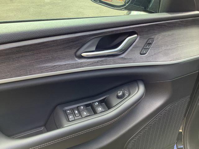 2024 Jeep Grand Cherokee Limited 4x2