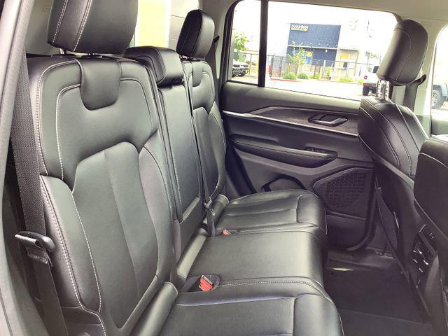 2024 Jeep Grand Cherokee Limited 4x2