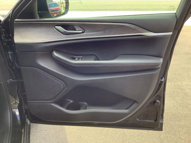 2024 Jeep Grand Cherokee Limited 4x2